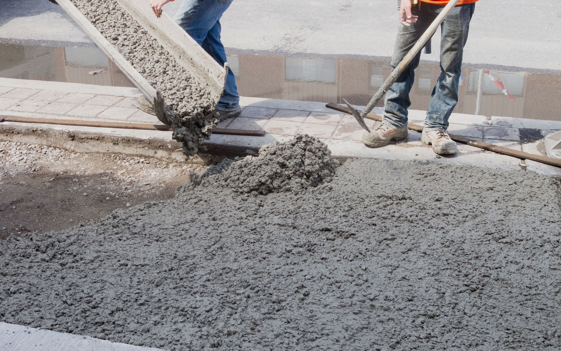 Beton towarowy, cz. 2.: Z punktu widzenia producenta surowca, projektanta budynku i wykonawcy robót