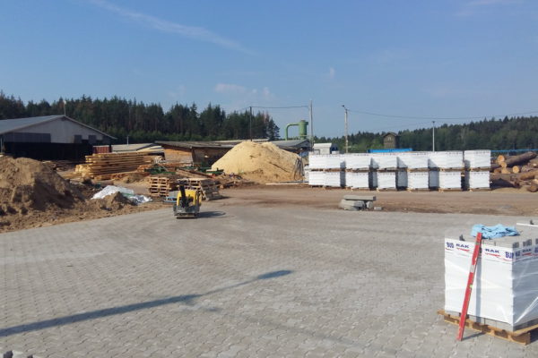 Tartak w Białymstoku i kostka brukowa z fazką